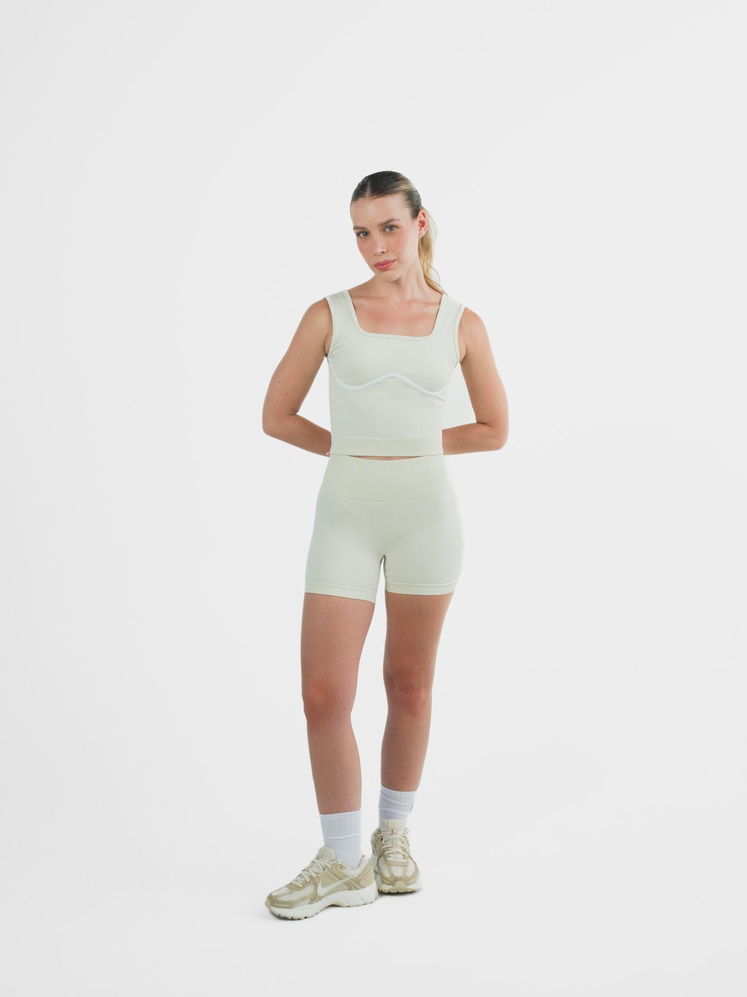 Strive Power Short Vanilla